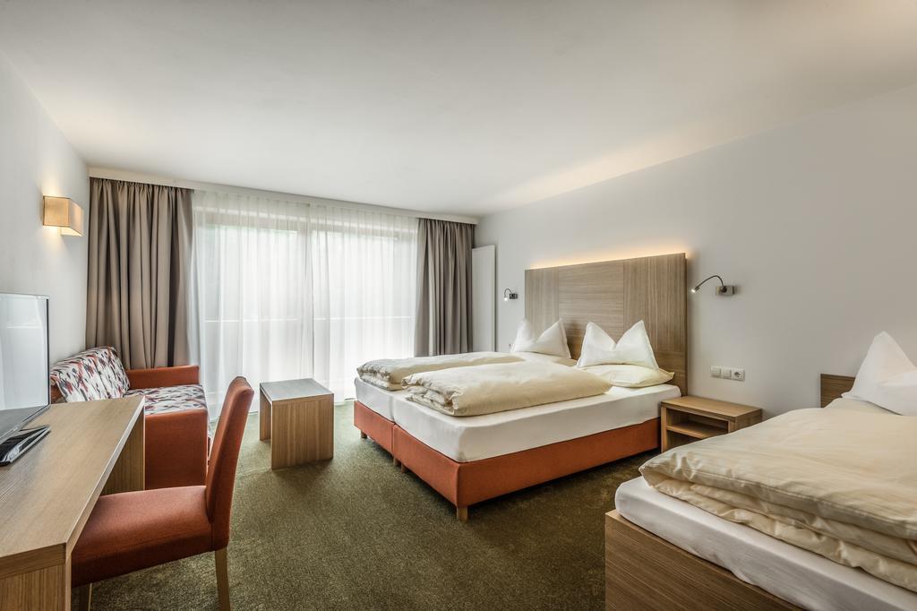 Hotel Miramonti Badia  Room photo
